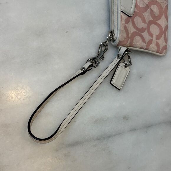 Coach Madison Op Art Horse & Carriage Pleated Pouch Wristlet - Picture 12 of 12